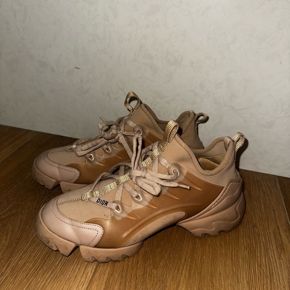 Dior nude sneakers size 37.5